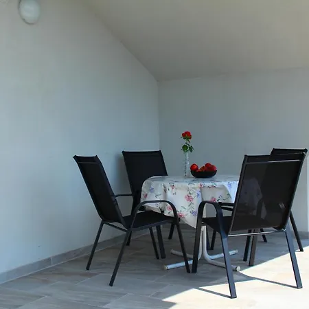 Floor Apartment *